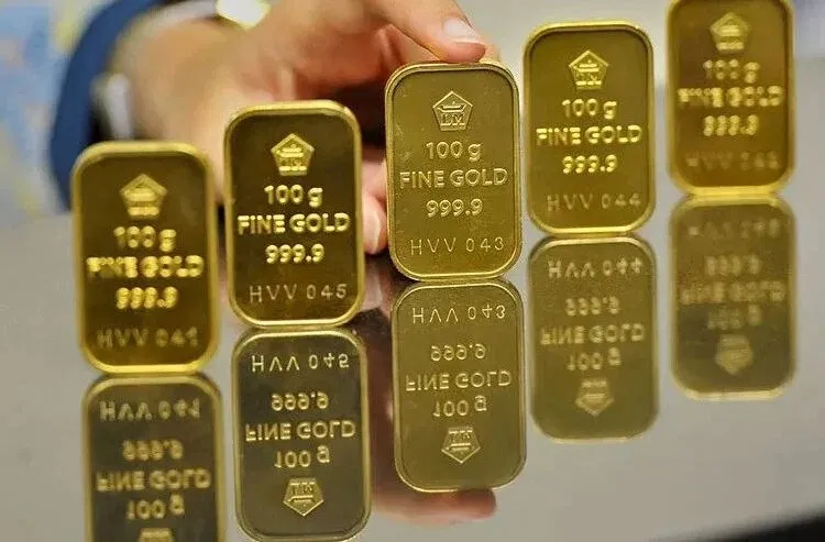Harga Emas Antam Naik, Mendekati Rp3 Juta per Gram