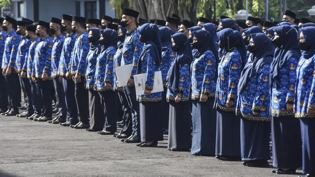 Ketika Beras Kembali Jadi Tunjangan: Wacana Bulog untuk ASN dan Pertanyaan Besar tentang Pangan Indonesia