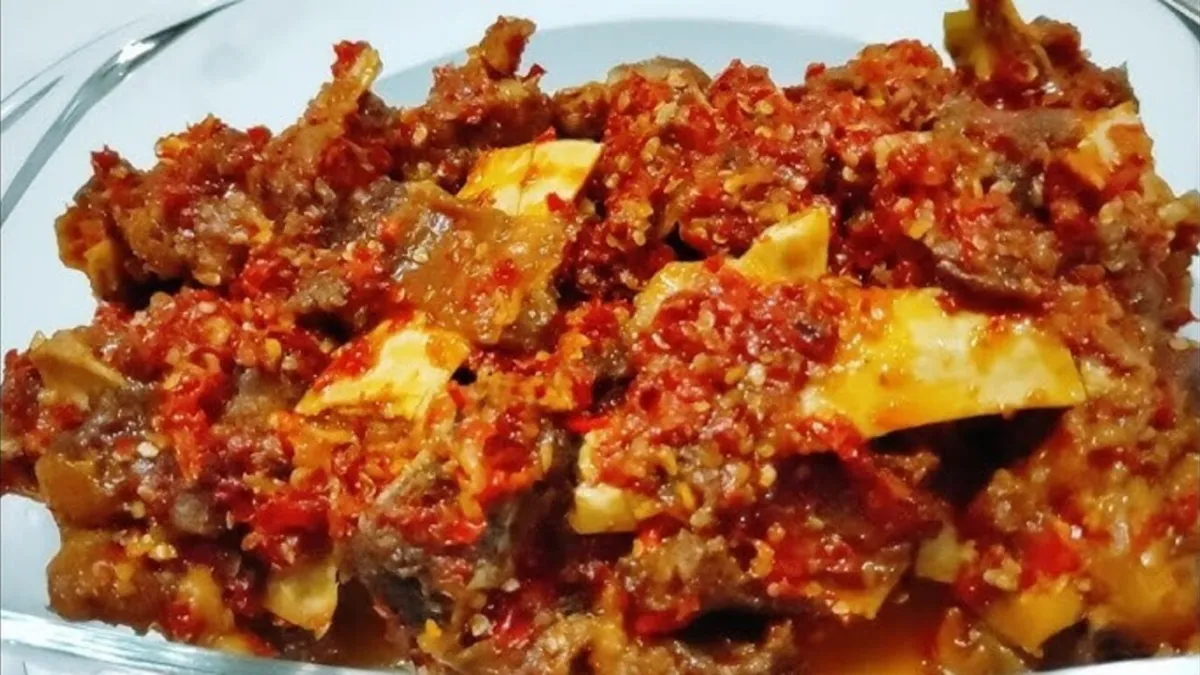 Iga Mercon Kembali Populer, Sajian Iga Sapi Super Pedas yang Ramai Diburu