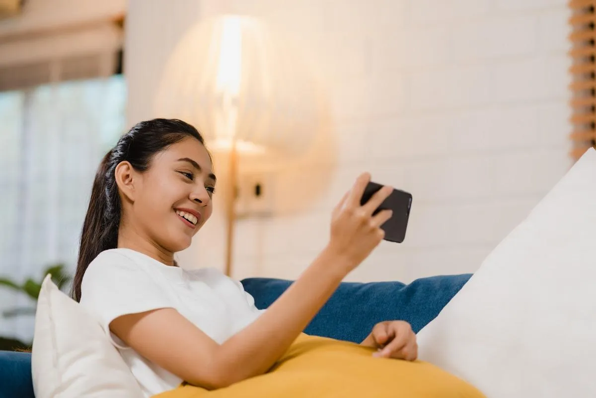 Empat Aplikasi Nonton Film Gratis di Ponsel untuk Temani Perjalanan Mudik Lebaran 2026