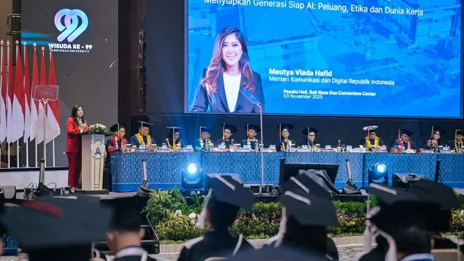Menkomdigi Meutya Hafid Minta Lulusan Undiknas Manfaatkan Teknologi dengan Etika