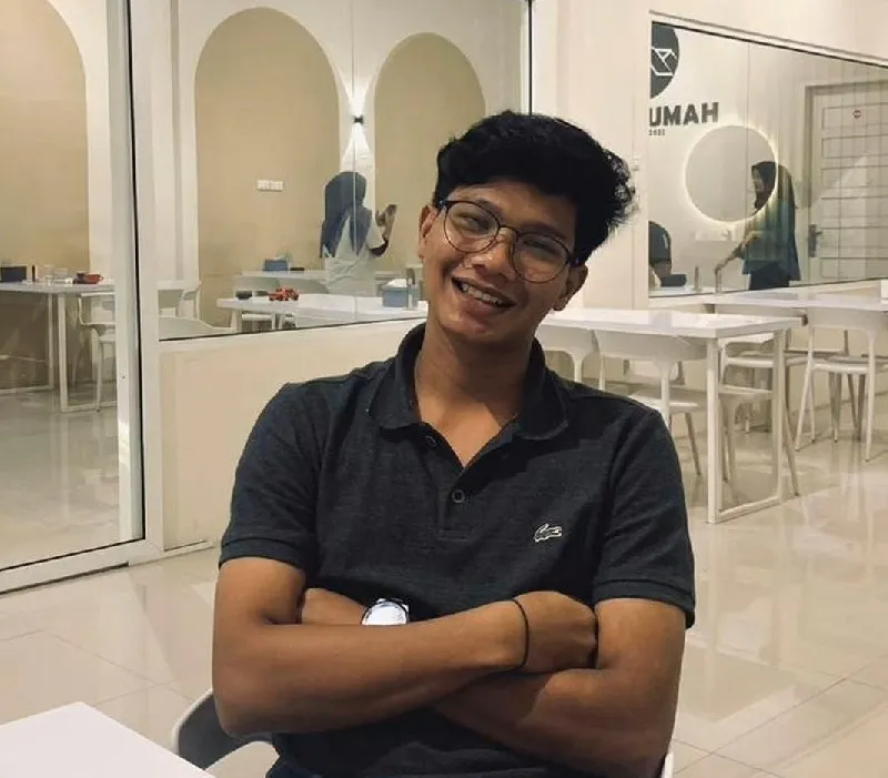 Gen Z dan Media Sosial: Pentingnya Pendidikan Politik di Era Demokrasi Digital
