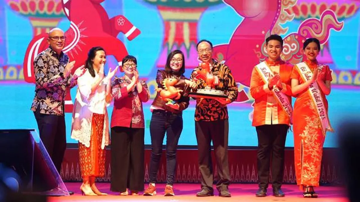 Pertukaran Maskot Kuda Api Indonesia–Tiongkok Warnai Rangkaian Imlek Festival 2577