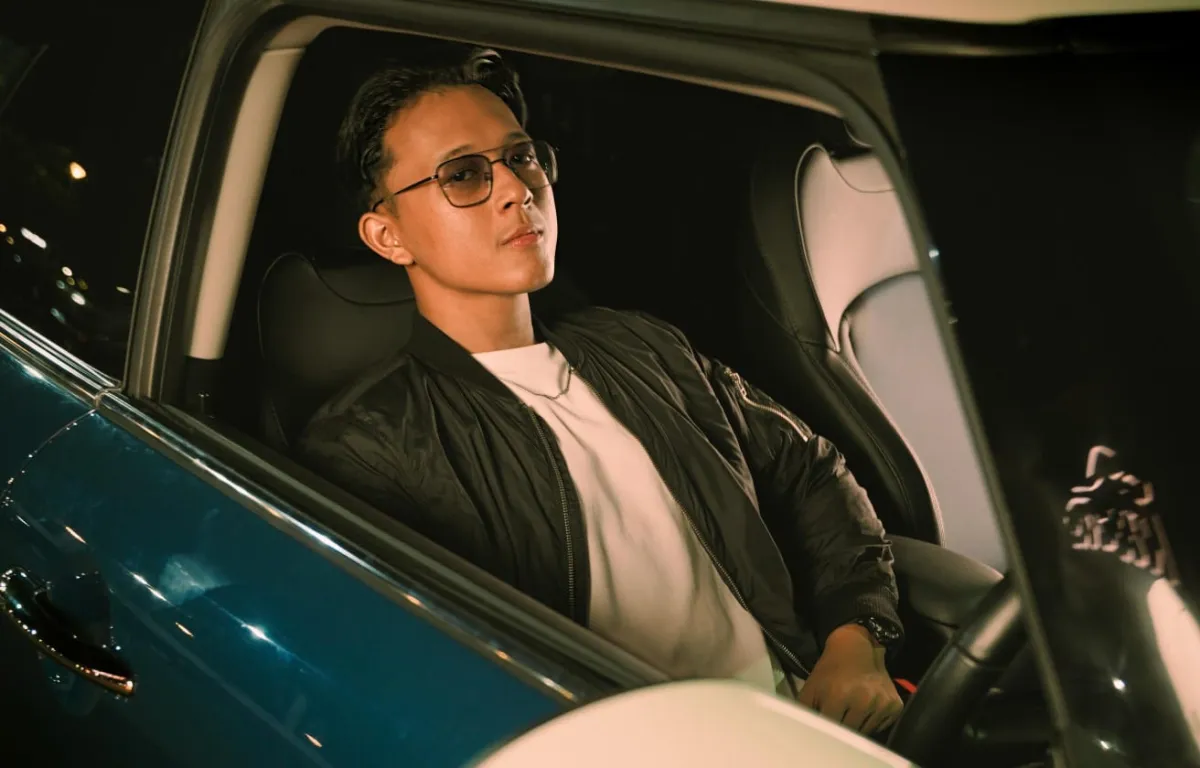 Igan Andhika Rilis Single RnB Bilingual “Satu-Satunya”, Tinggalkan Citra Lagu Galau