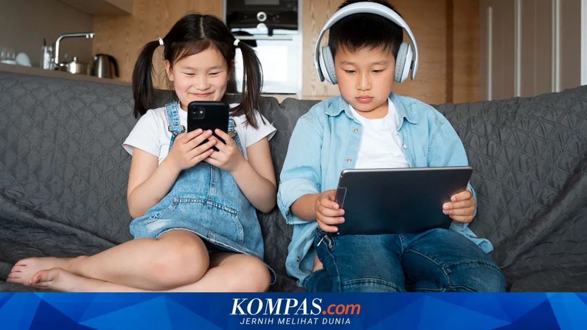 KPAD Bekasi: Pelukan Orangtua Lebih Bermakna daripada Gadget bagi Anak