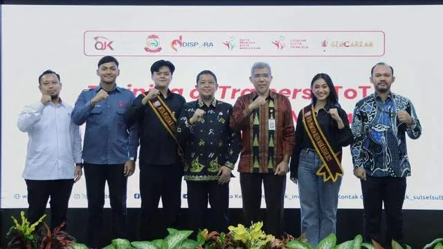 OJK Sulselbar Gelar Pelatihan Literasi Keuangan bagi Duta Pemuda Makassar