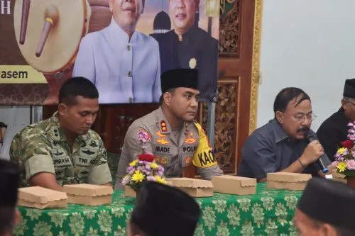 Kapolres Karangasem Hadiri Buka Puasa Bersama Forkopimda dalam Agenda “Bupati Menyapa” di Masjid Al-Quddus