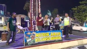 Pospam Kartasura Hadirkan Live Musik untuk Hibur Pemudik di Arus Lebaran