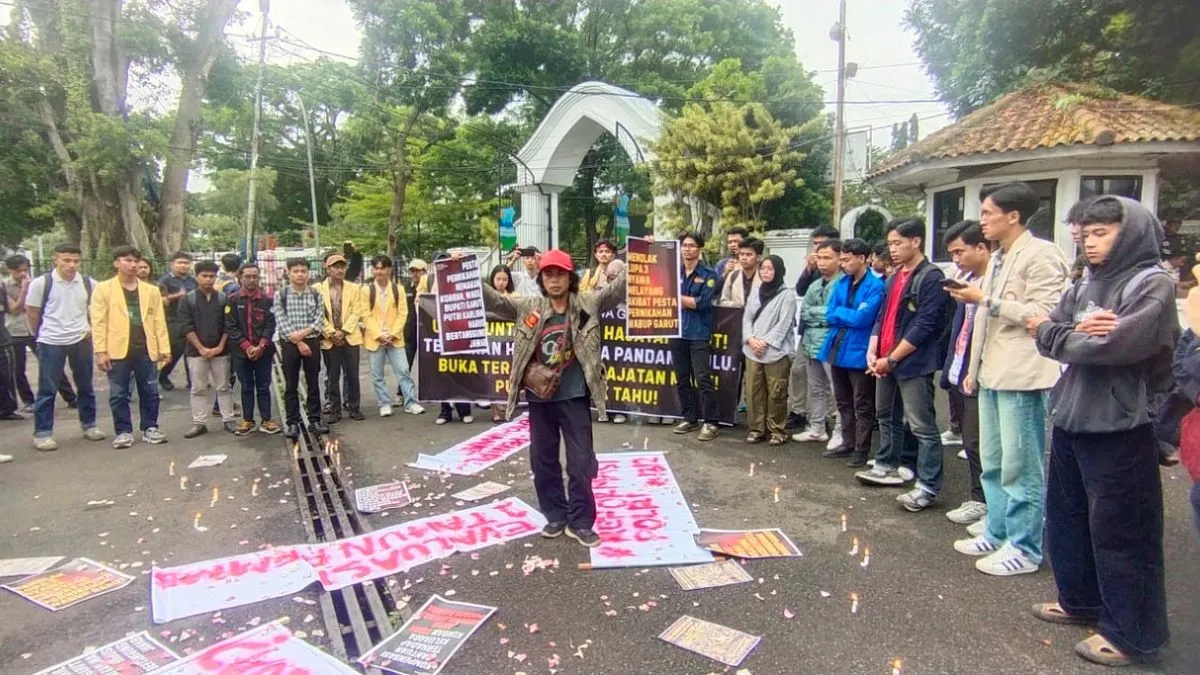 Mahasiswa di Garut Berunjuk Rasa, Tuntut Transparansi Penanganan Kasus Tragedi Pesta Rakyat