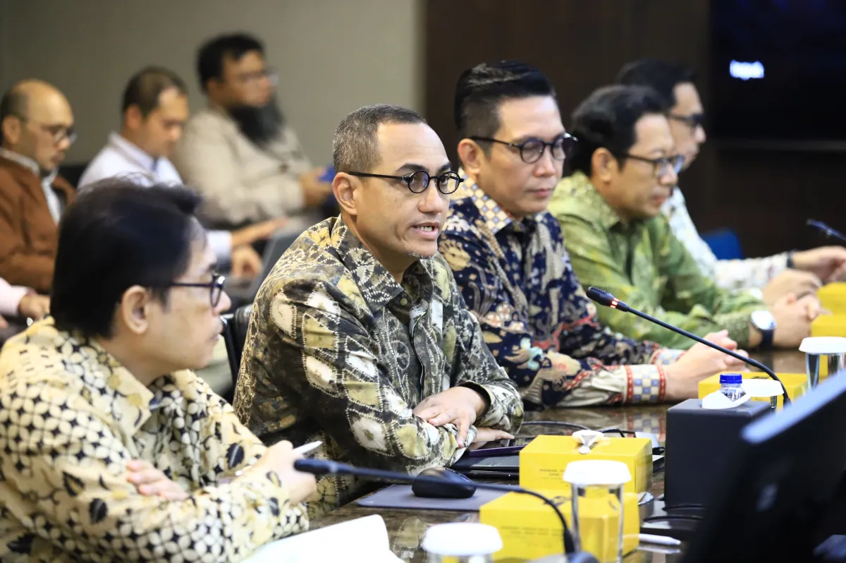 OJK dan Asosiasi Emiten Sepakat Dorong Peningkatan Free Float 15% untuk Perkuat Integritas Pasar Modal