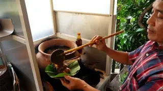 Sate Arsya di Lapai Padang Bertahan 18 Tahun dengan Racikan Kalio dan Rempah Alami
