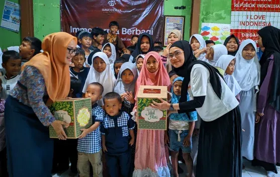 Immoderma Cirebon Salurkan 100 Paket Sembako untuk Anak Binaan Yayasan Cirebon Peduli Anak Bangsa