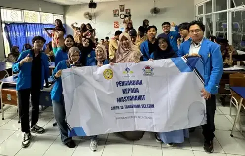 Mahasiswa Akuntansi Universitas Pamulang Gelar Edukasi Literasi Keuangan Digital dan Anti Judi Online di SMPN 18 Tangsel