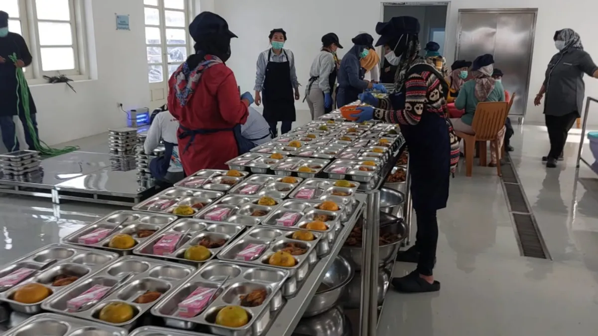 Menko Pangan Minta Dapur Makan Bergizi Gratis Serap Bahan Pangan dari Desa