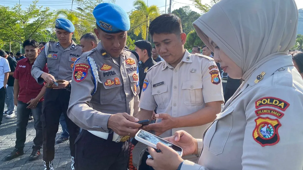 Polda Sulbar Periksa Ponsel Personel untuk Cegah Keterlibatan Judi Online