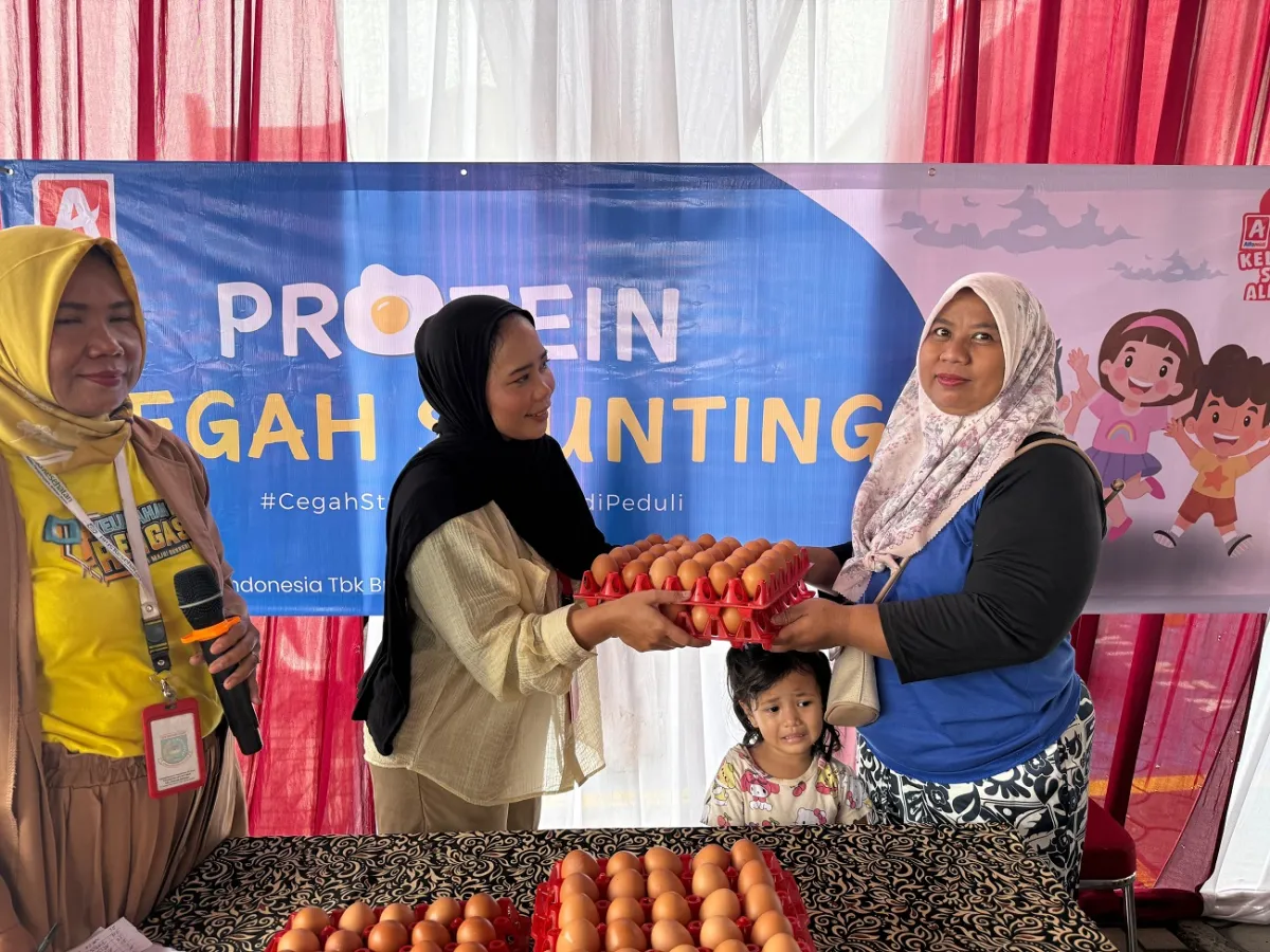 Alfamidi Salurkan 3.600 Butir Telur untuk 30 Anak Terindikasi Stunting di Tangerang Selatan