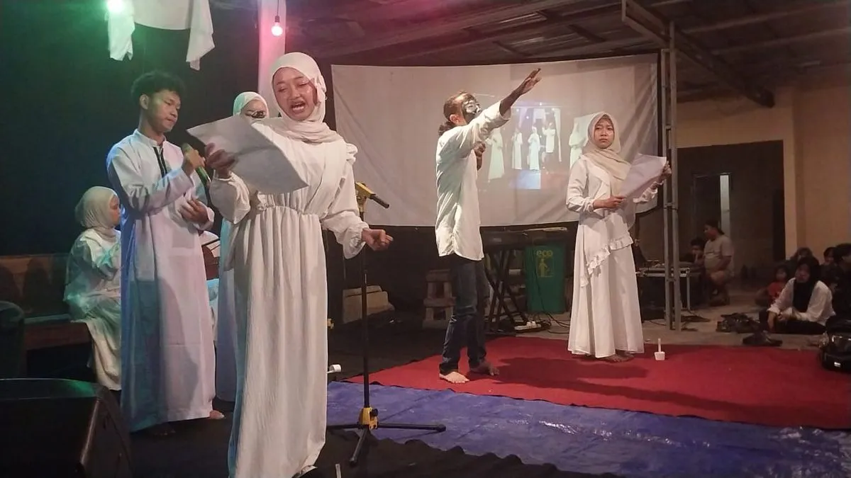 Tadarus Sastra di Purwokerto Hadirkan Puisi dengan Bahasa Isyarat untuk Penonton Tuli