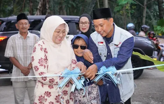 Bupati Kebumen Resmikan Cafe Ngisor Klopo di Petanahan, Dorong Ekonomi Desa Munggu