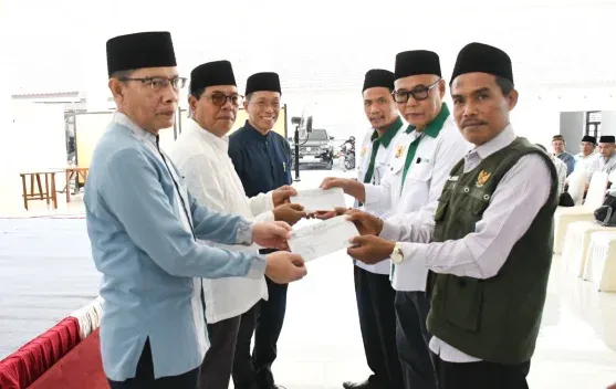 Pemkab Lombok Timur Gelar Pembayaran Zakat, Bupati Tekankan Transparansi dan Penyaluran Produktif