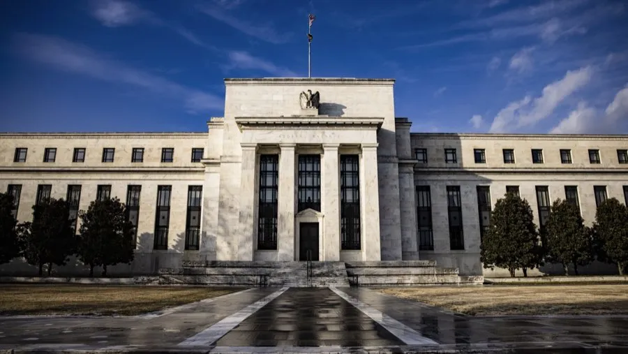 Pejabat The Fed Nilai Konflik Iran Tambah Ketidakpastian Arah Suku Bunga AS