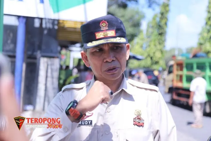 Pemkab Jember Gelar Operasi Indonesia Asri, Tertibkan Penggunaan Trotoar dan Bahu Jalan di Pusat Kota
