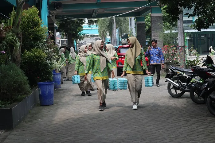 Pakar Ekonomi di Kediri Soroti Pelaksanaan MBG: Transparansi dan Komitmen Dorong Ekonomi Lokal Jadi Catatan
