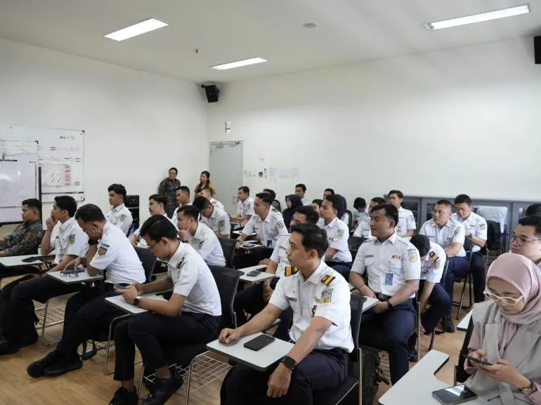 Jelang Angkutan Lebaran 2026, KAI Periksa Kesehatan Petugas Operasional LRT Jabodebek