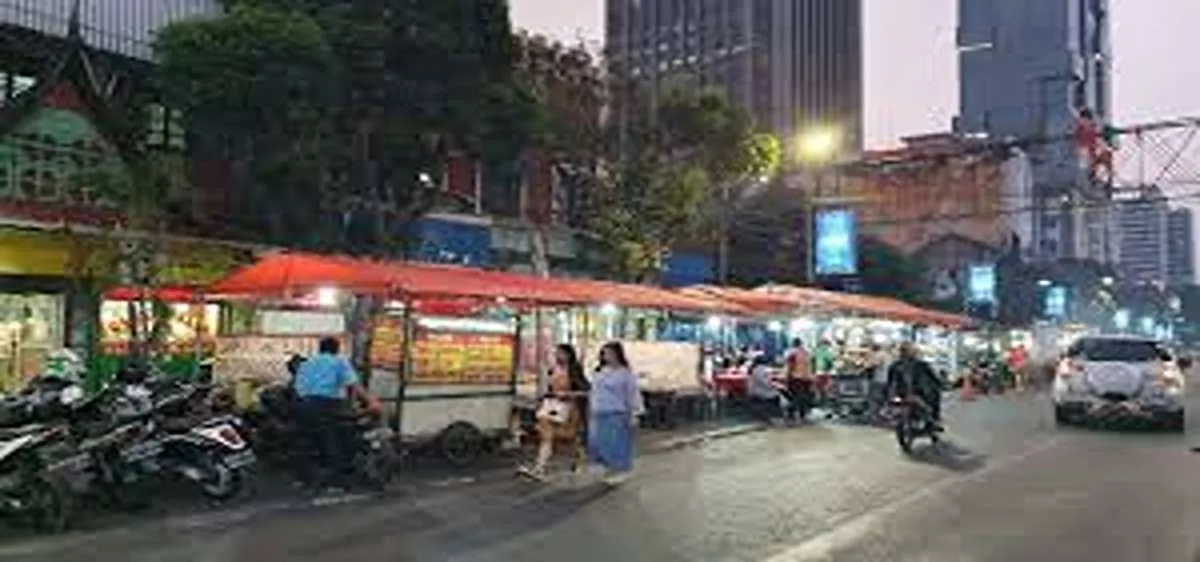 Daftar Kuliner Street Food yang Viral di Jakarta dan Masih Diminati hingga 2025