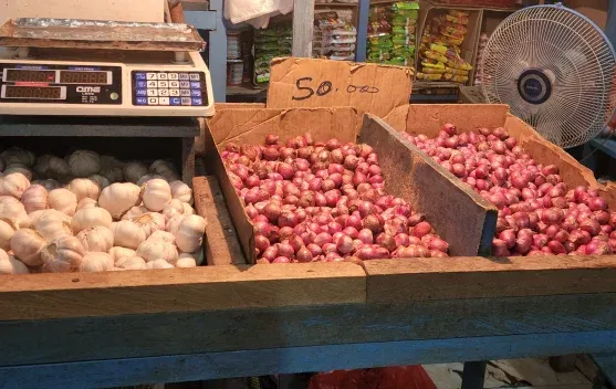 Harga Bawang Merah di Pasar Olah Bebaya Melak Naik Jelang Idulfitri