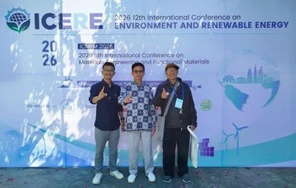 Tiga Akademisi Unesa Paparkan Enam Riset Energi Bersih di ICERE Vietnam