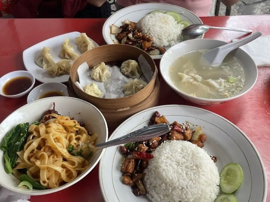 Hong Kong Street Food Hadirkan Sensasi Kuliner Tionghoa Halal di Yogyakarta
