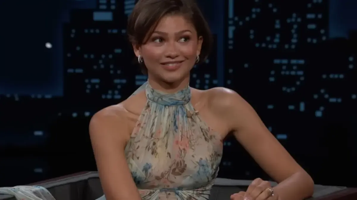 Zendaya Klarifikasi Foto Pernikahan dengan Tom Holland yang Ternyata Buatan AI