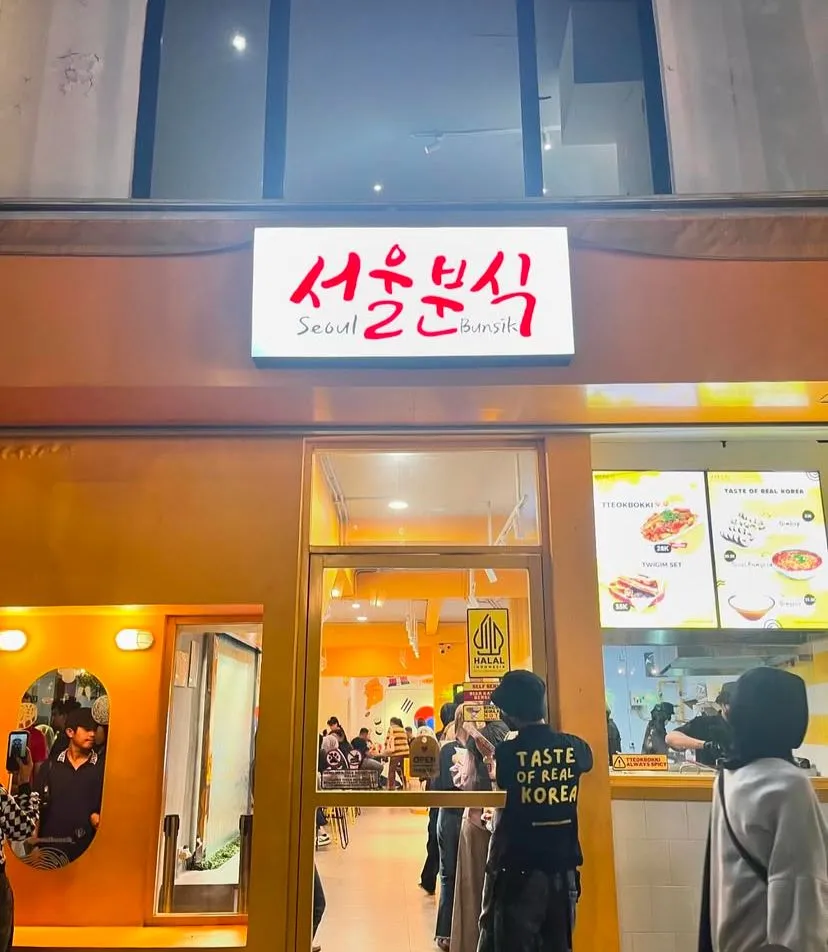 Seoul Bunsik Surabaya Hadirkan Pengalaman Street Food Korea di Jalan Tunjungan
