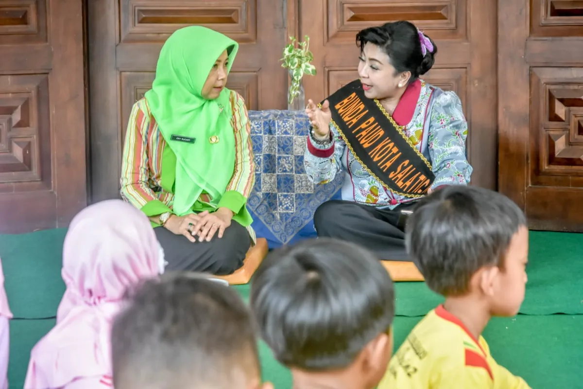 Bunda PAUD Salatiga Ajak Anak TK Bermain Permainan Tradisional dan Edukasi Gizi Seimbang