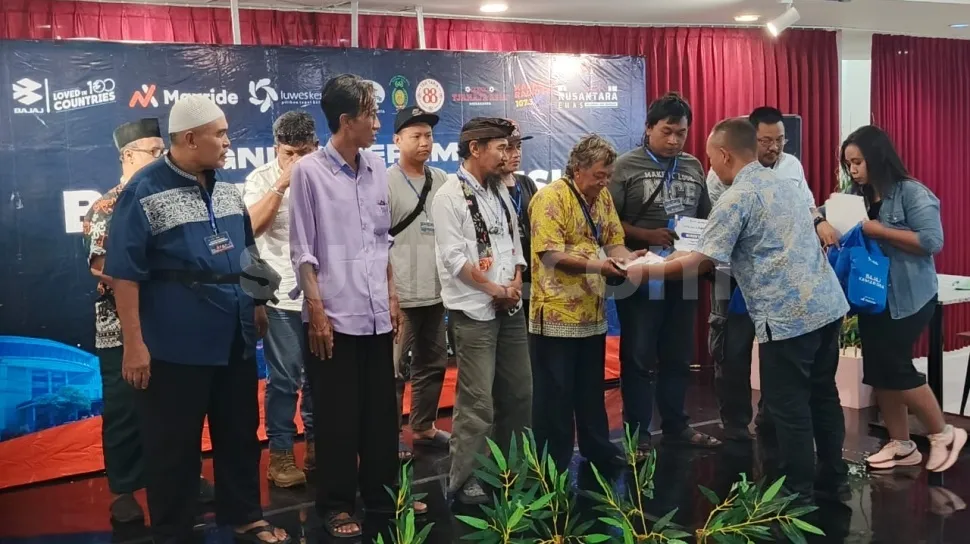 Max Auto Indonesia Teken Kerja Sama ‘Bajaj Untuk Surakarta’ untuk Dukung Driver, Pariwisata, dan UMKM