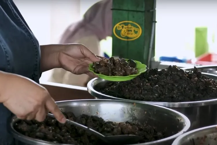 Psikologi: 7 Perilaku yang Kerap Muncul pada Pelancong yang Jarang Mencoba Kuliner Lokal