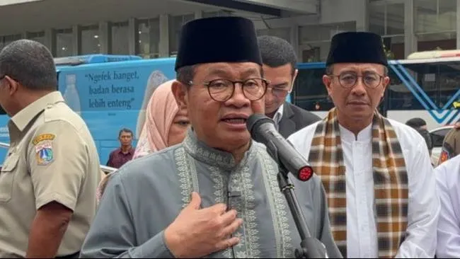 Pramono Dukung Pembatasan Akses Medsos untuk Anak di Bawah 16 Tahun Mulai 28 Maret 2026