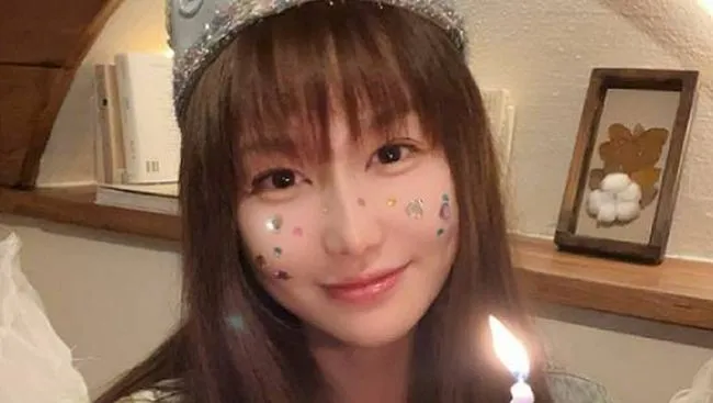 Aktris China Wang Tianyu Alami Luka Bakar di Wajah Usai Ikut Tren Viral Flame Cake