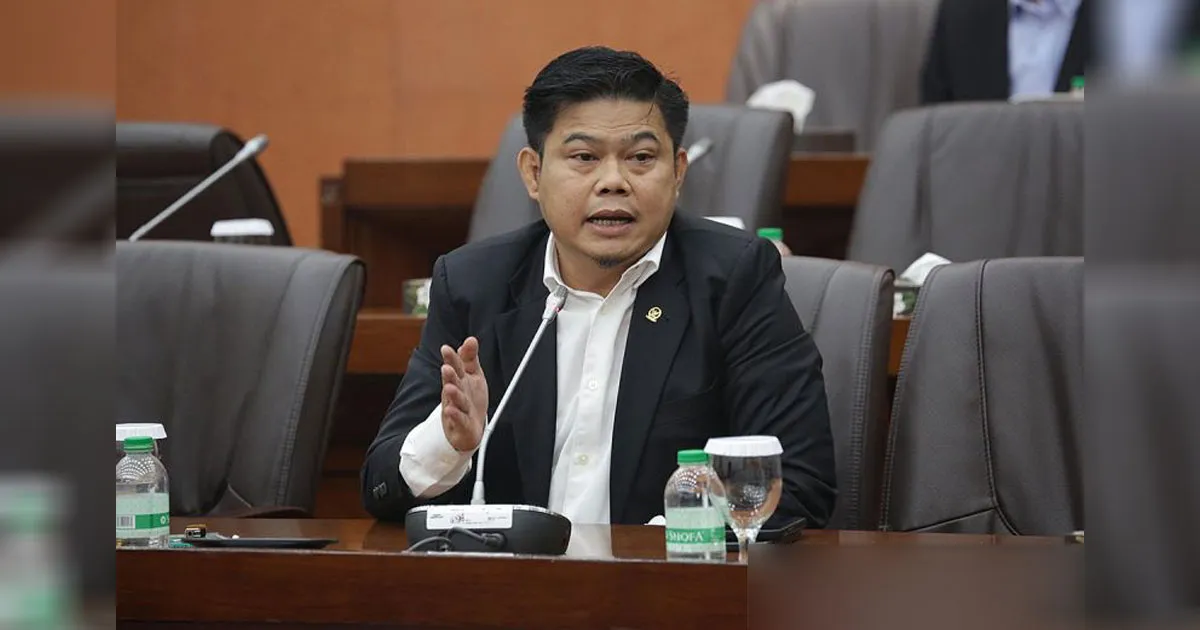 Anggota Komisi I DPR Desak TNI Transparan Usut Kasus Penyiraman Air Keras terhadap Andrie Yunus