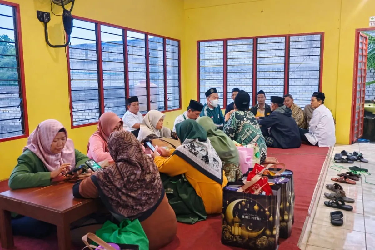 LP Ma’arif MWCNU Dukun Gresik Gelar Rakor dan Buka Bersama, Bahas Agenda Akhir Tahun Madrasah