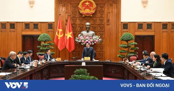 PM Pham Minh Chinh Tekankan Stabilitas Makro dan Percepatan Investasi untuk Jaga Pertumbuhan