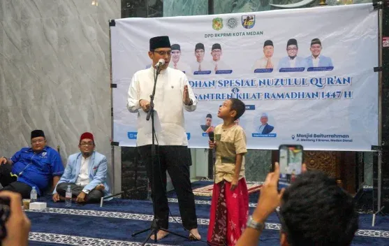 Wali Kota Medan Dorong Pemuda Jadikan Masjid Ruang Aman dari Dampak Negatif Gadget dan Narkoba
