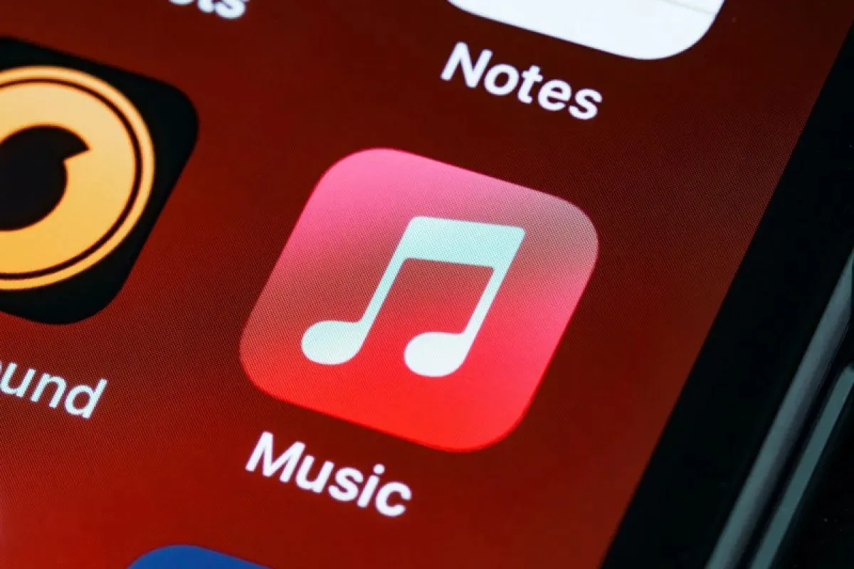 Apple Music Siapkan Label Khusus untuk Tandai Lagu yang Dibuat atau Dibantu AI