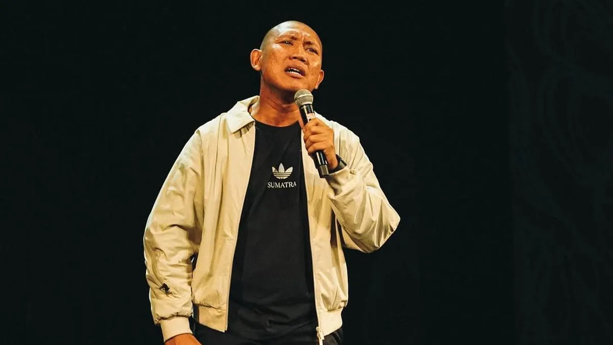 Oki Rengga Akui Kesulitan Akting Marah dan Kaget di Serial "Dunia Tanpa Tuhan"