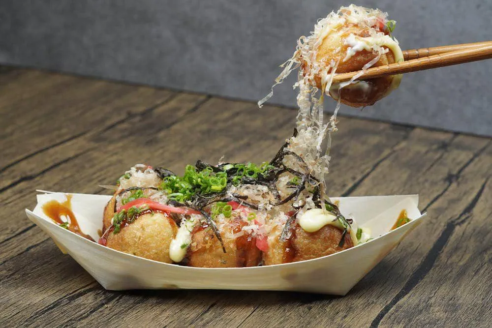Lima Rekomendasi Gerai Takoyaki di Malang yang Enak dan Terjangkau