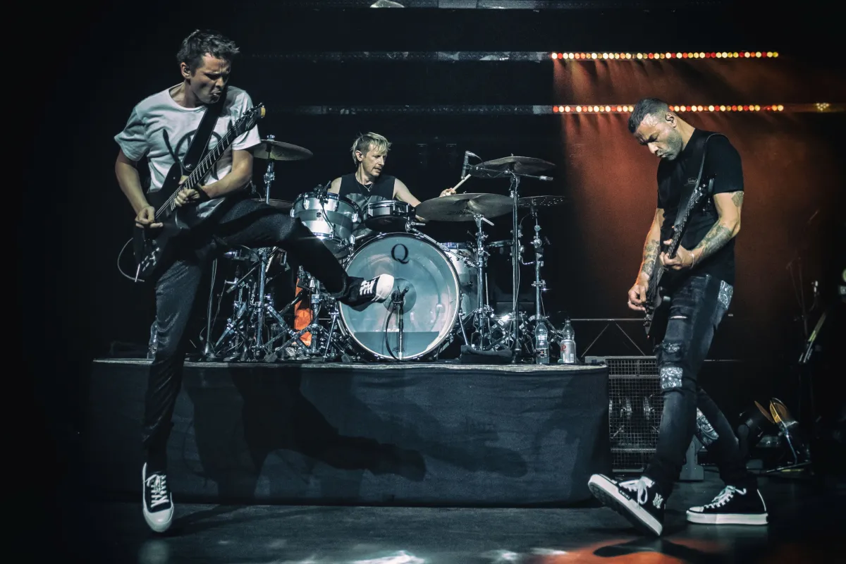 Muse Umumkan Album Ke-10 “The WOW! Signal”, Rilis Single Pembuka “Be With You”