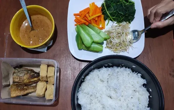 Dosen Gizi Ingatkan Pentingnya Menu Seimbang agar Tubuh Tetap Bugar Saat Puasa