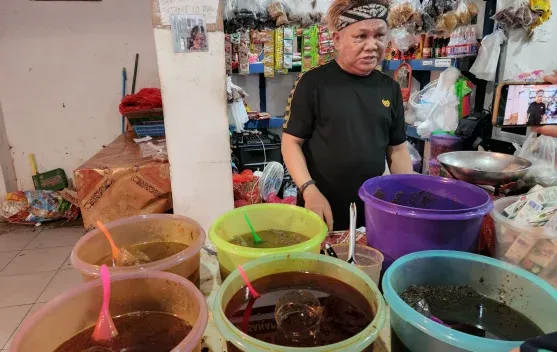 Jelang Idulfitri, Harga Bumbu Dapur di Pasar Olah Bebaya Melak Terpantau Stabil