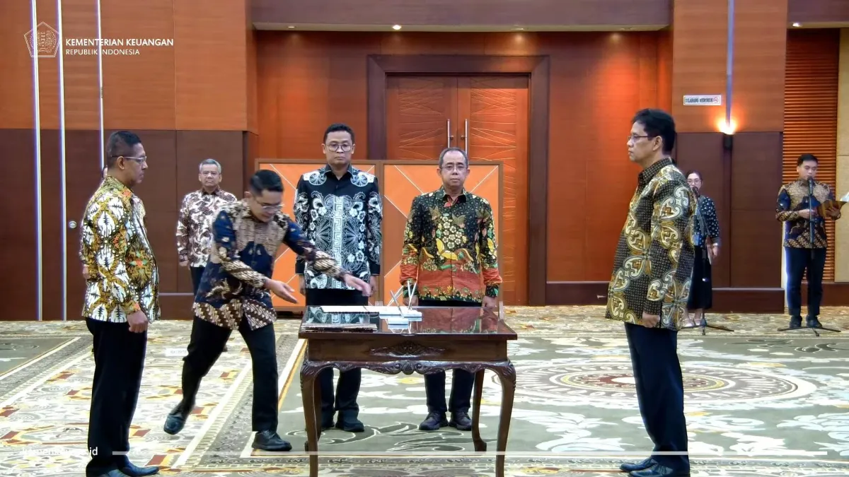 Menkeu Purbaya Lantik 43 Pejabat Pimpinan Tinggi Pratama Kemenkeu, Soroti Reformasi Pajak dan Integritas