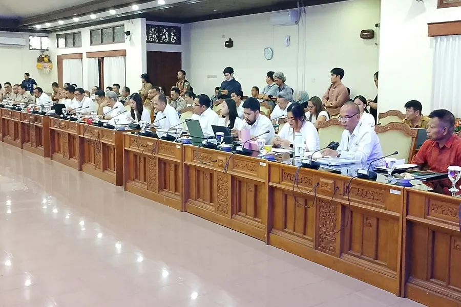 BTID Paparkan Status Lahan dan Perizinan Marina KEK Kura Kura Bali dalam RDP Pansus TRAP DPRD Bali